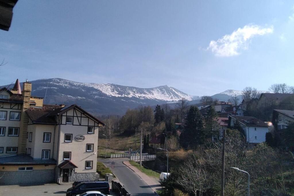 Nowoczesne Mieszkanie Blisko Natury I Sklepu Biedronka Karpacz Exterior foto